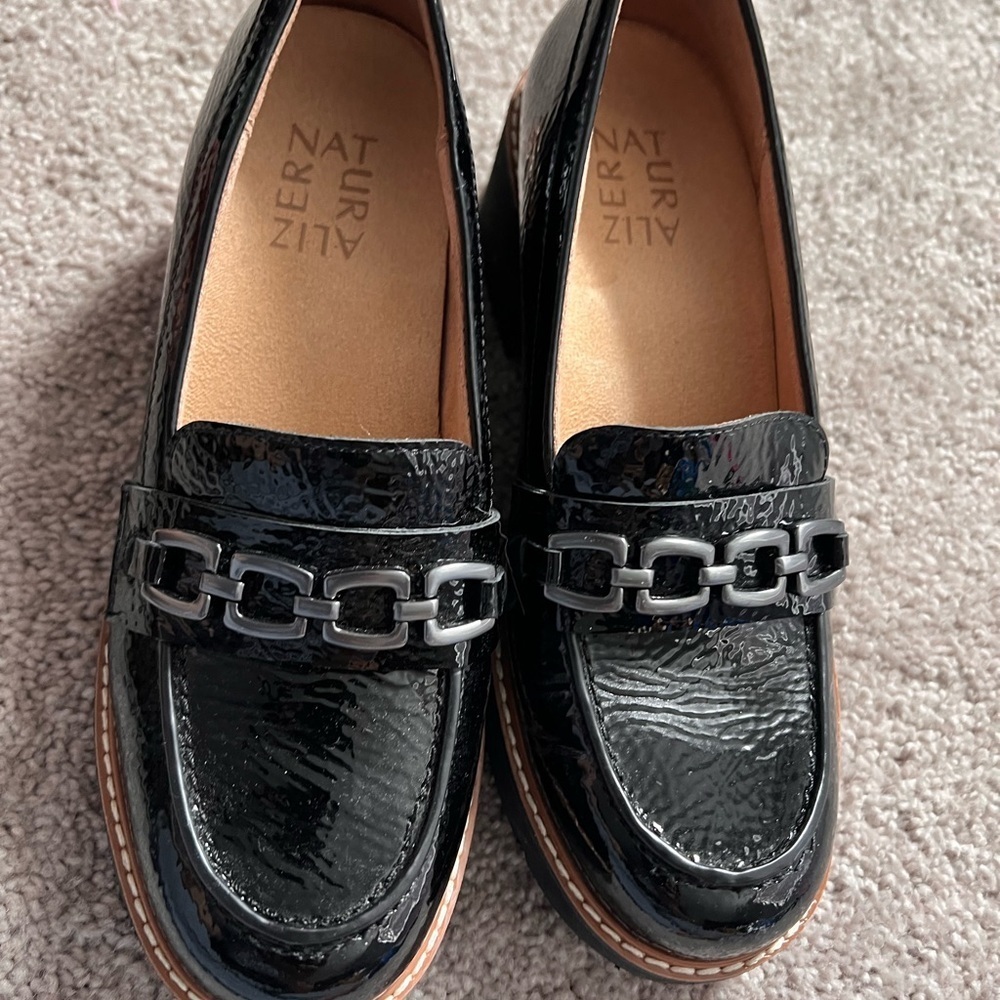 Naturalizer Black Patent Leather Loafers • Size 5